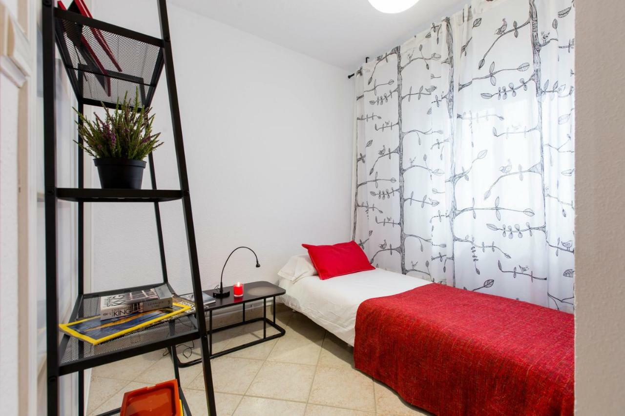 3 Habitaciones Apartamento Temporada Lucero 3 Habitaciones Madrid Buitenkant foto